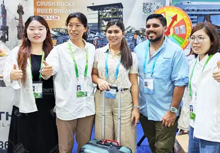 Zenith Crusher team meets international clients at Canton Fair, showcasing mining crushing equipment solutions