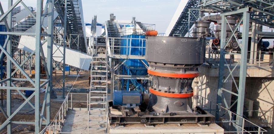 3 cone crushers work on the gravel site